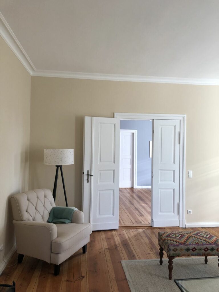 Wohnzimmer in DJAMILIA 179
